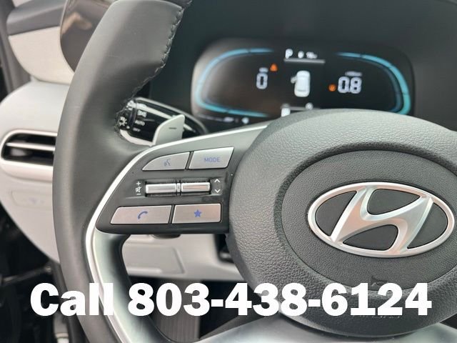 Used 2025 Black Hyundai SEL image 21