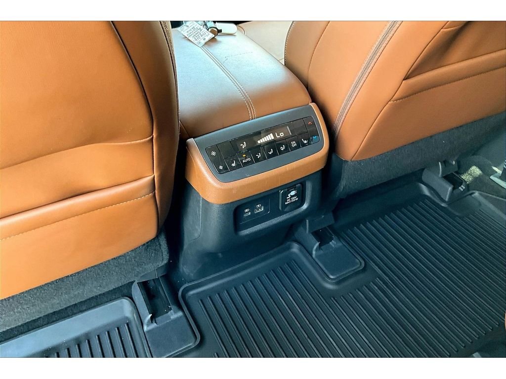 2023 Nissan Pathfinder Platinum - Photo 25