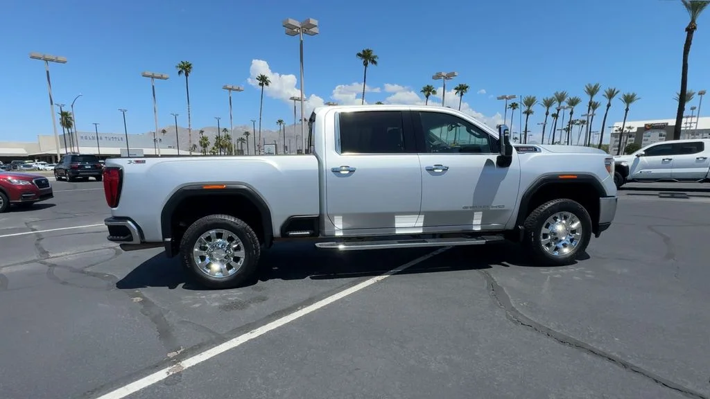 Used 2022 Silver GMC SLT image 2