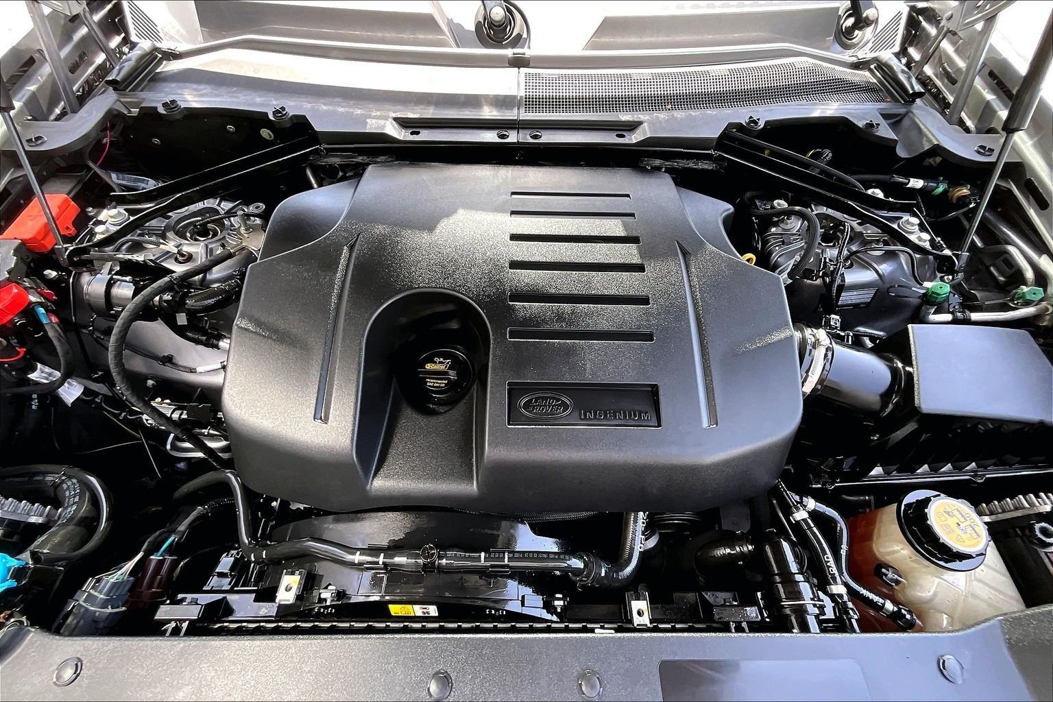 Used 2020 Gray Land Rover HSE image 10