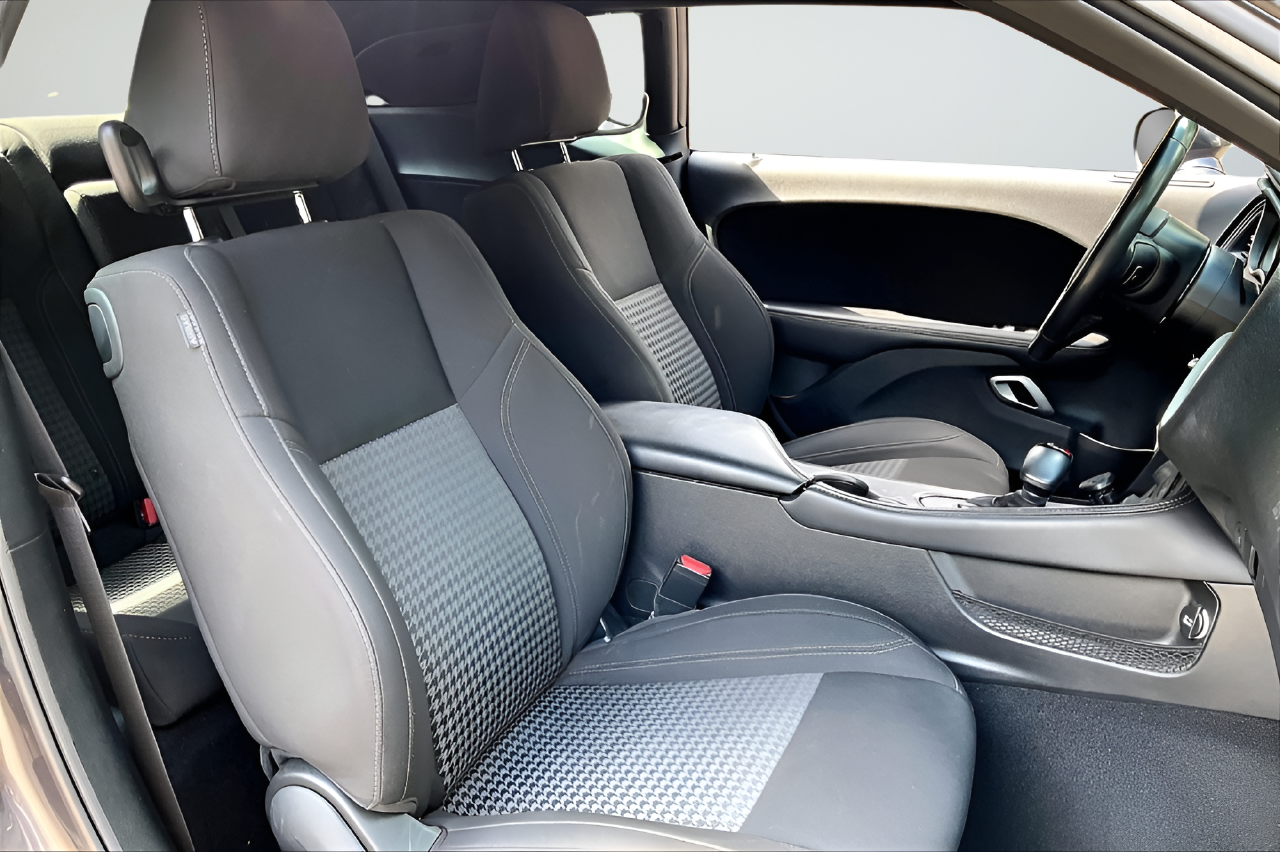 Used 2023 Gray Dodge SXT image 23
