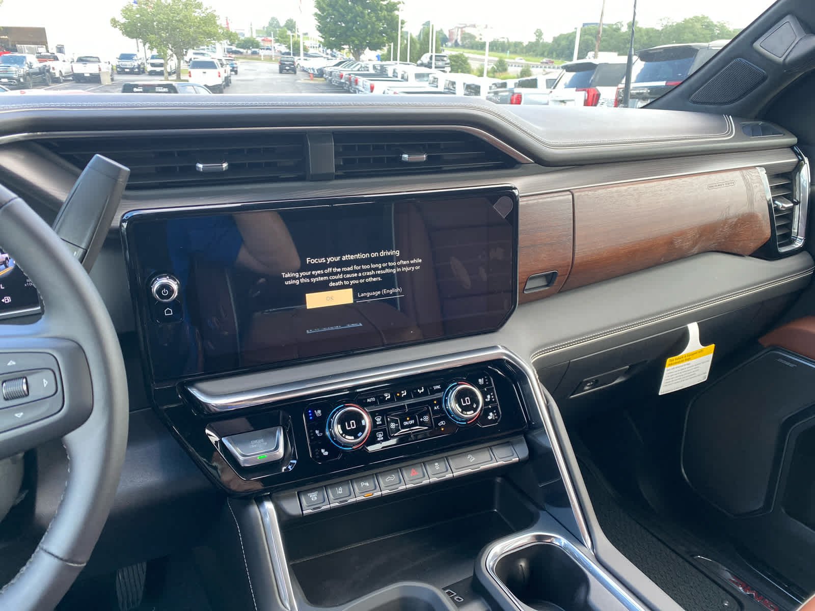 2026 GMC Sierra 2500HD Denali Ultimate - Photo 15