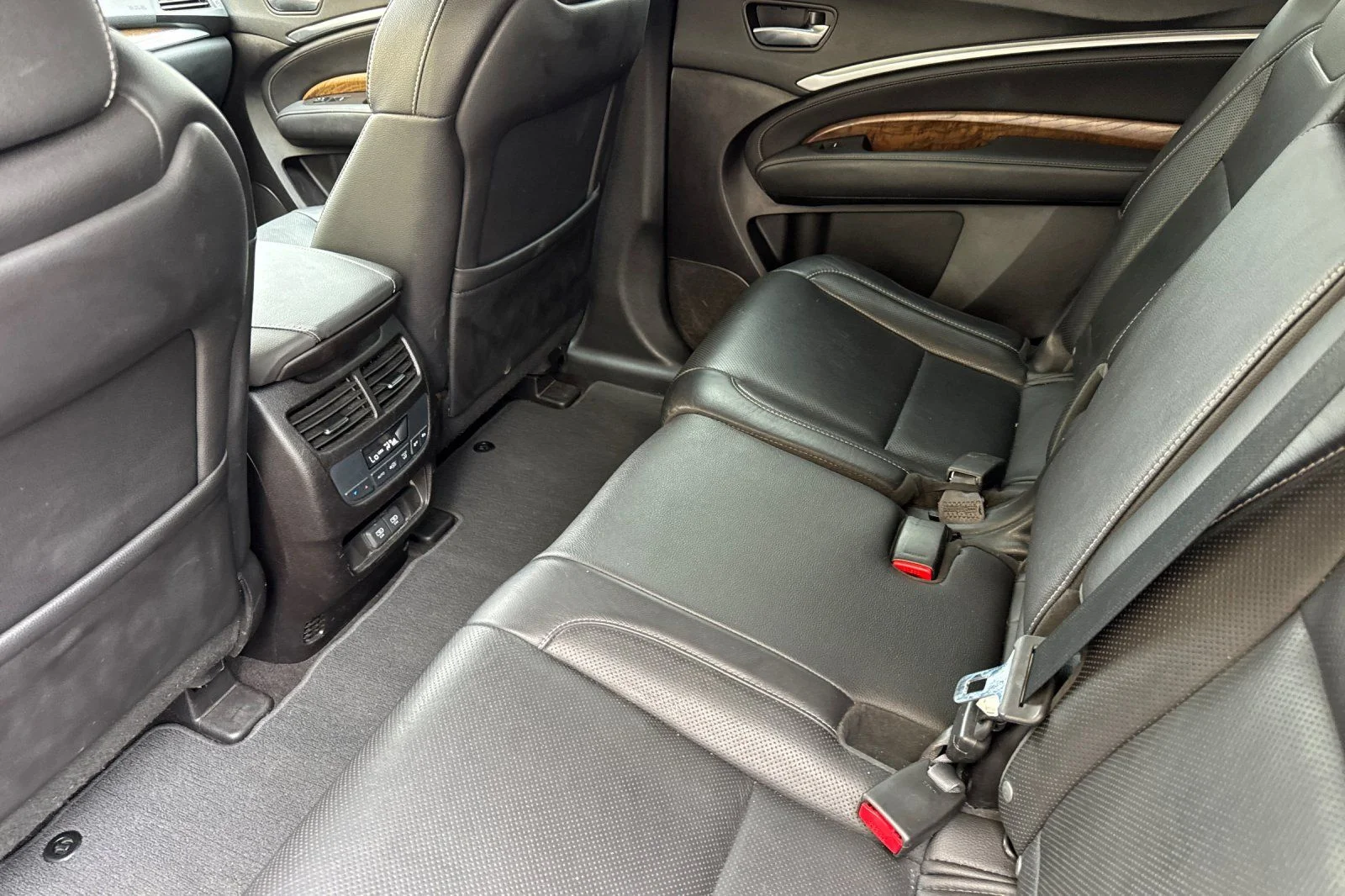 Used 2020  Acura Technology image 15
