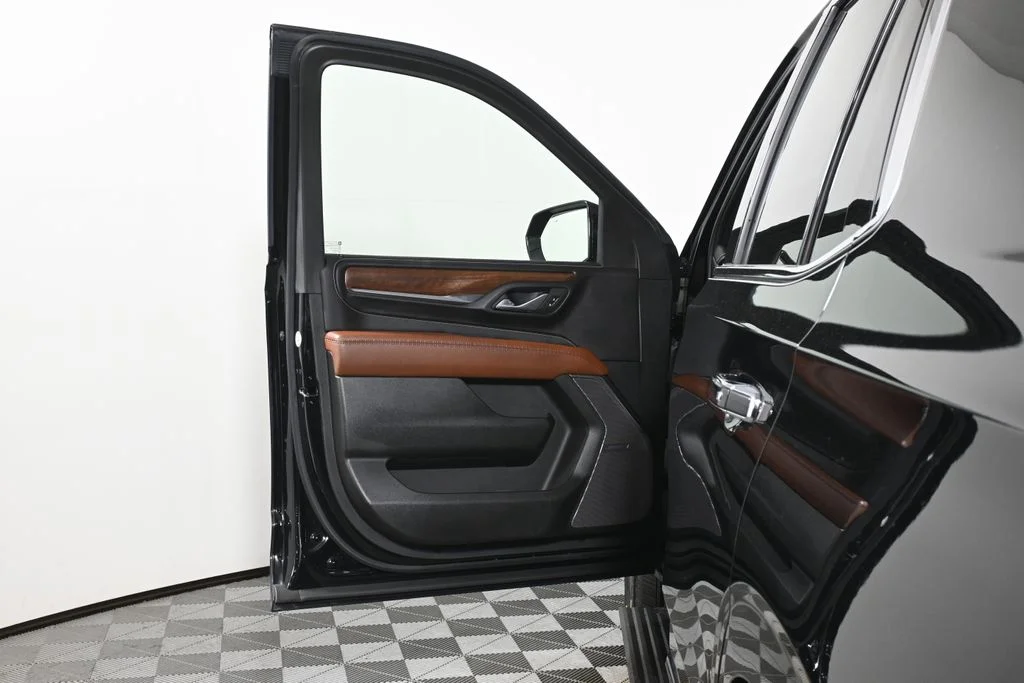 Used 2024 Black GMC Denali Ultimate image 29