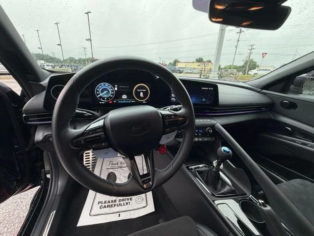Used 2025 Black Hyundai Base image 13