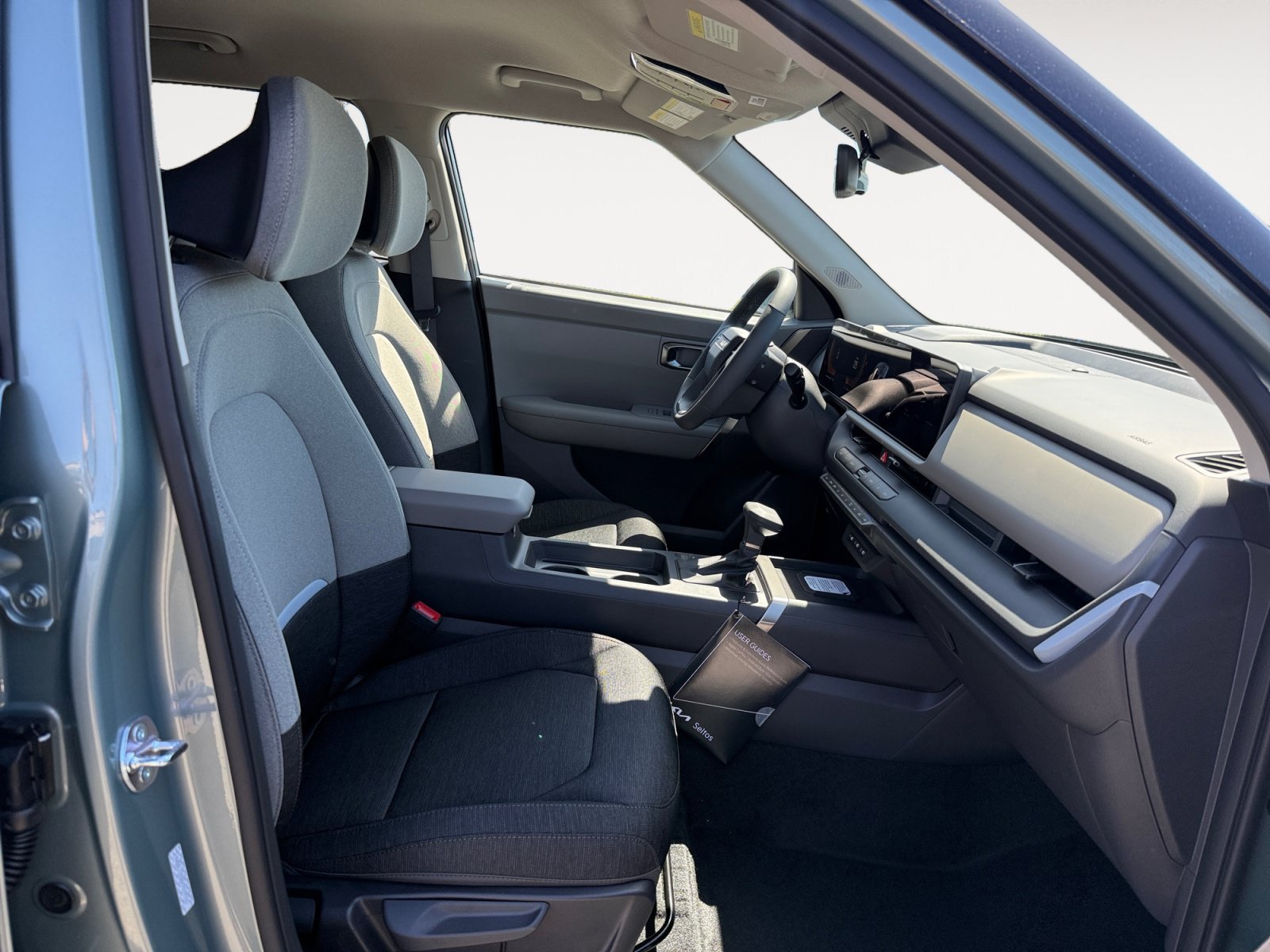New 2027 Iceberg Green Kia S image 19
