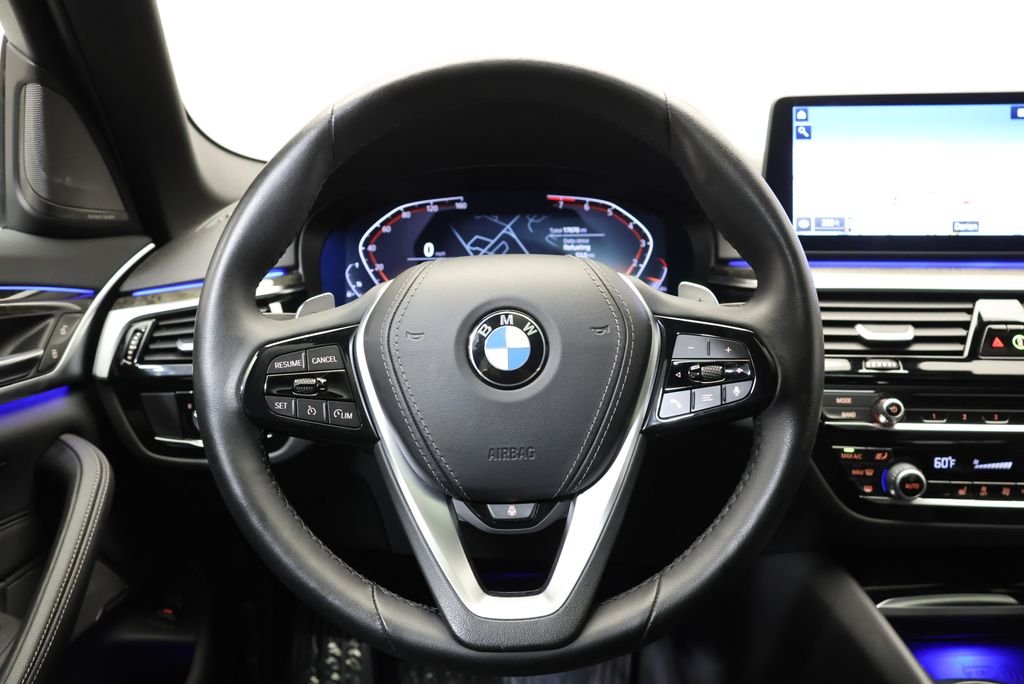 2023 BMW 5 Series 540i - Photo 17