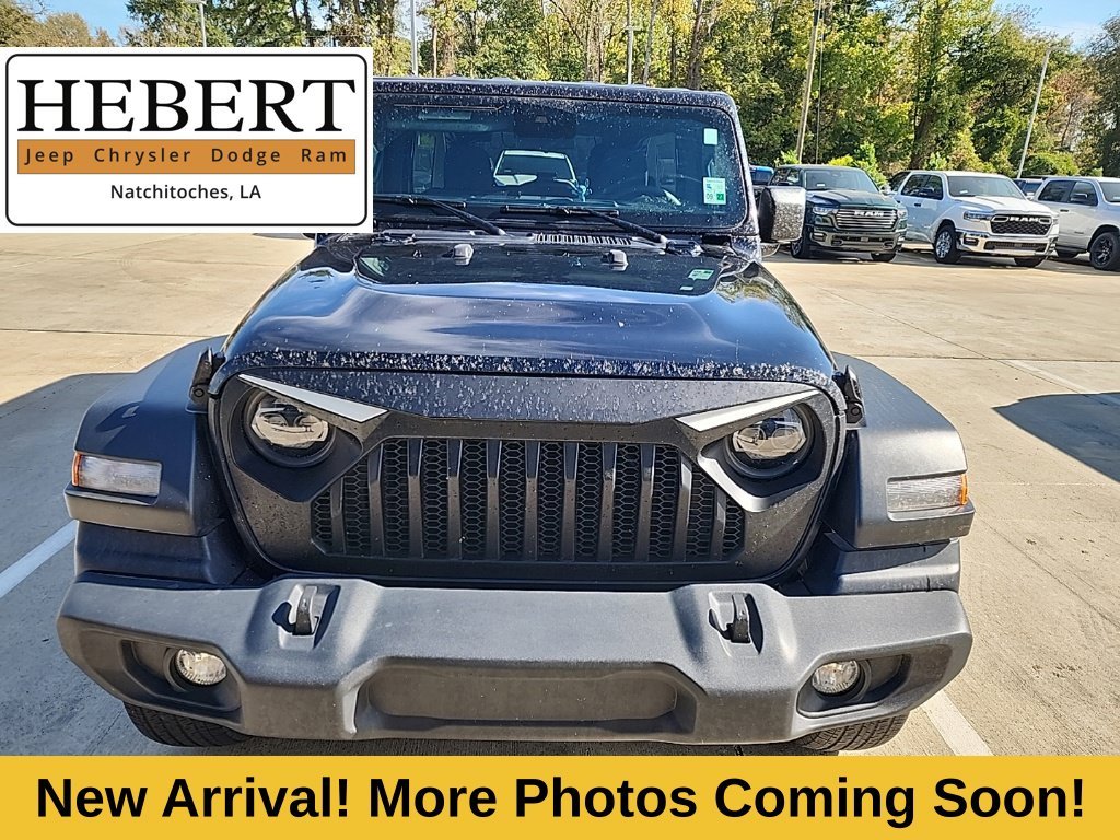 Used 2025 Black Jeep Sport S image 2