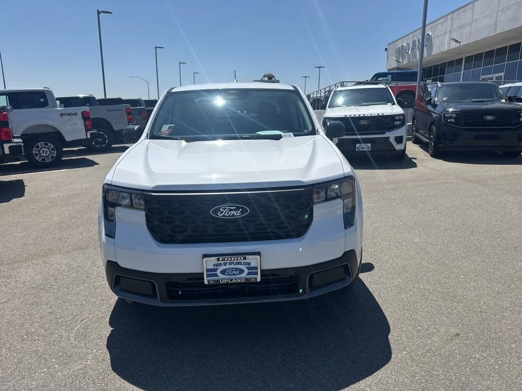 Used 2026 Oxford White Ford XLT image 2