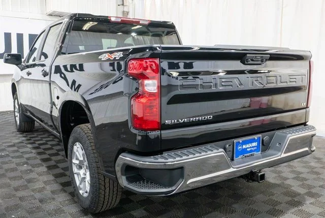 New 2026 Black Chevrolet LT (2FL) image 7