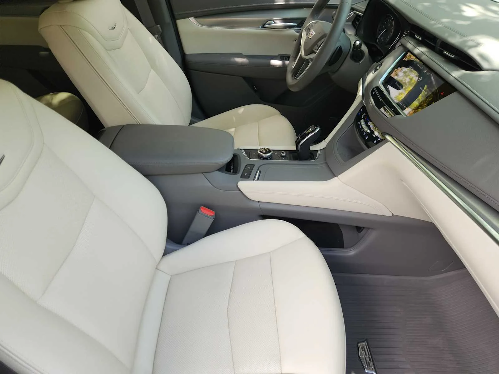 2026 Cadillac XT5 Premium Luxury - Photo 9