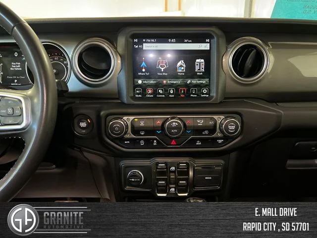 Used 2023 Red Jeep Sahara image 18
