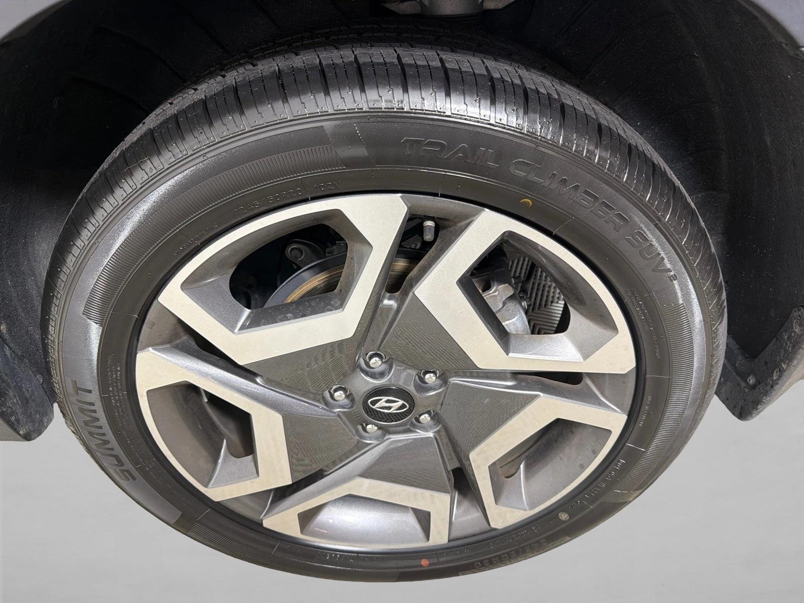 Used 2023 Abyss Black Pearl Hyundai SEL image 22