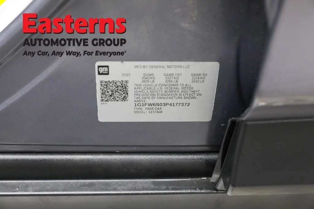 Used 2023 Gray Chevrolet 1LT image 32