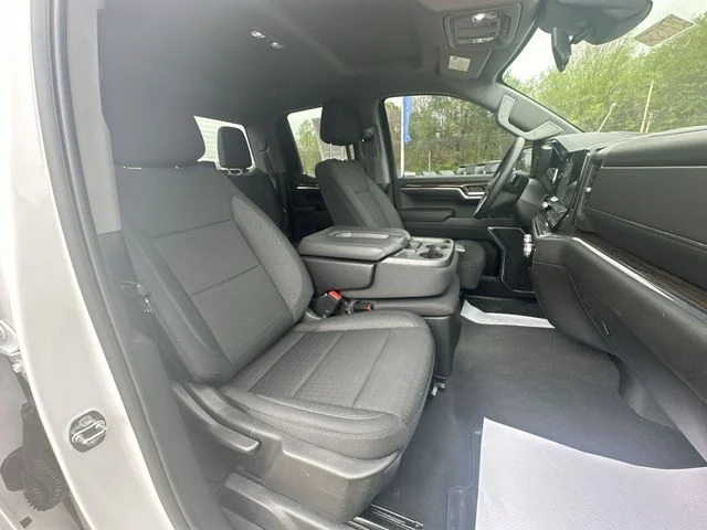Used 2023 White GMC Elevation image 31