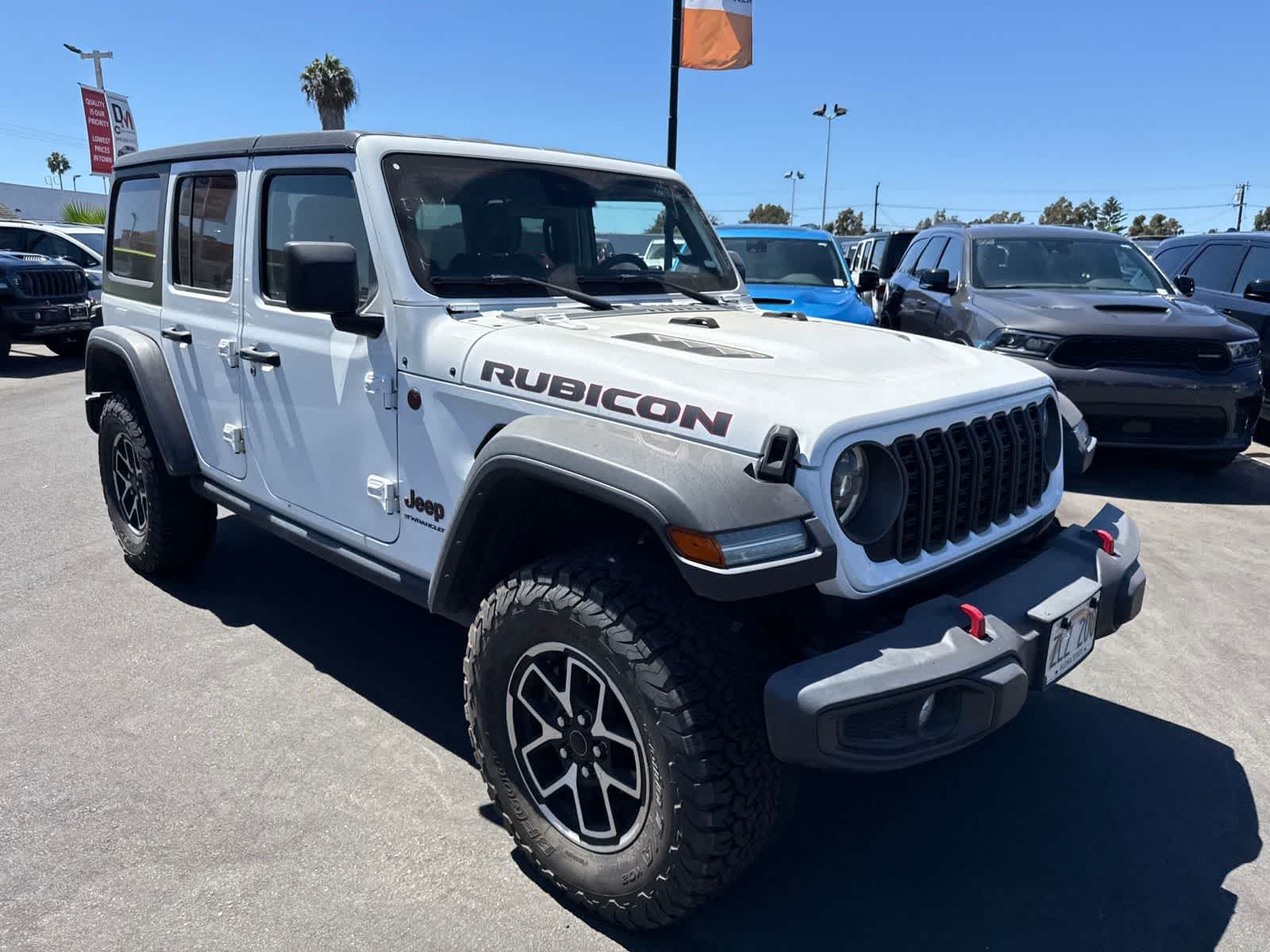 Used 2024 Bright White Clearcoat Jeep Rubicon image 7