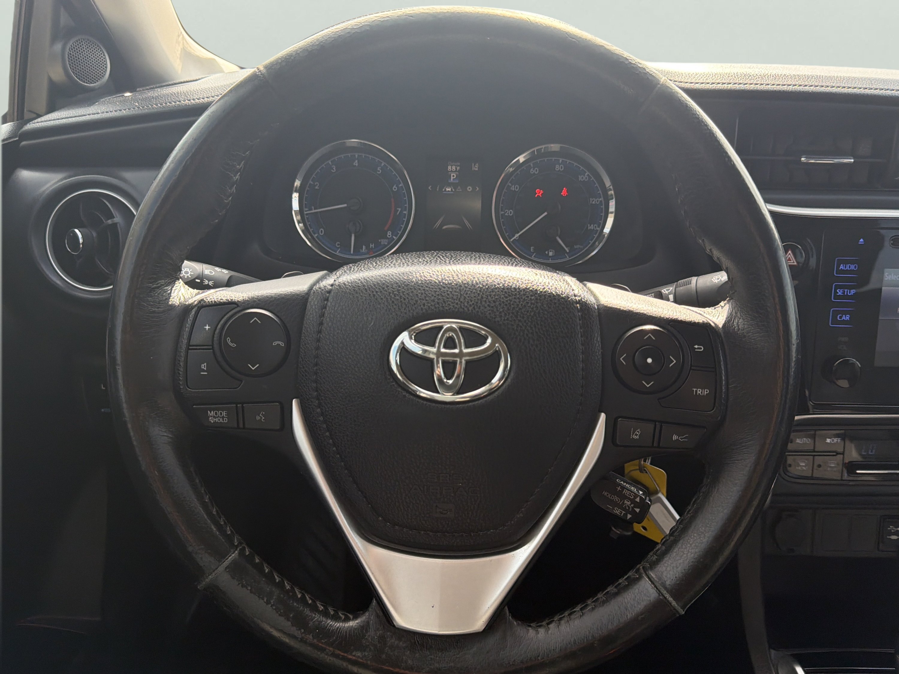 Used 2017 Silver Toyota SE image 18