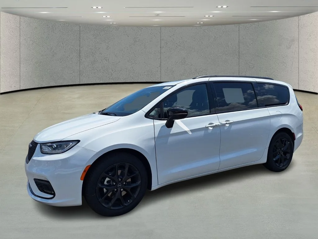 2026 Chrysler Pacifica