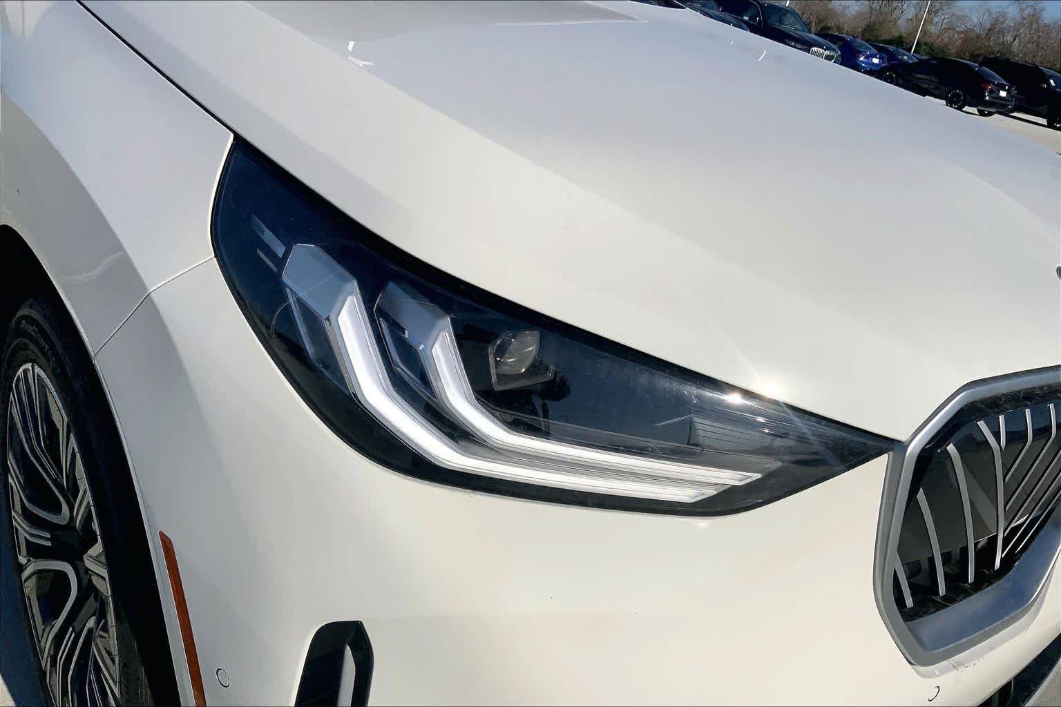 Used 2026 Alpine White BMW 30 xDrive image 13