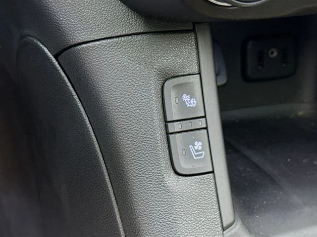 Certified Used 2019 Quicksilver Metallic GMC Denali image 21
