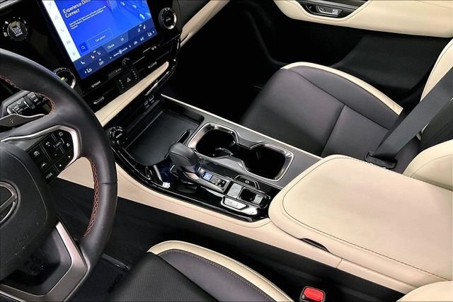 2024 Lexus NX 250 - Photo 17