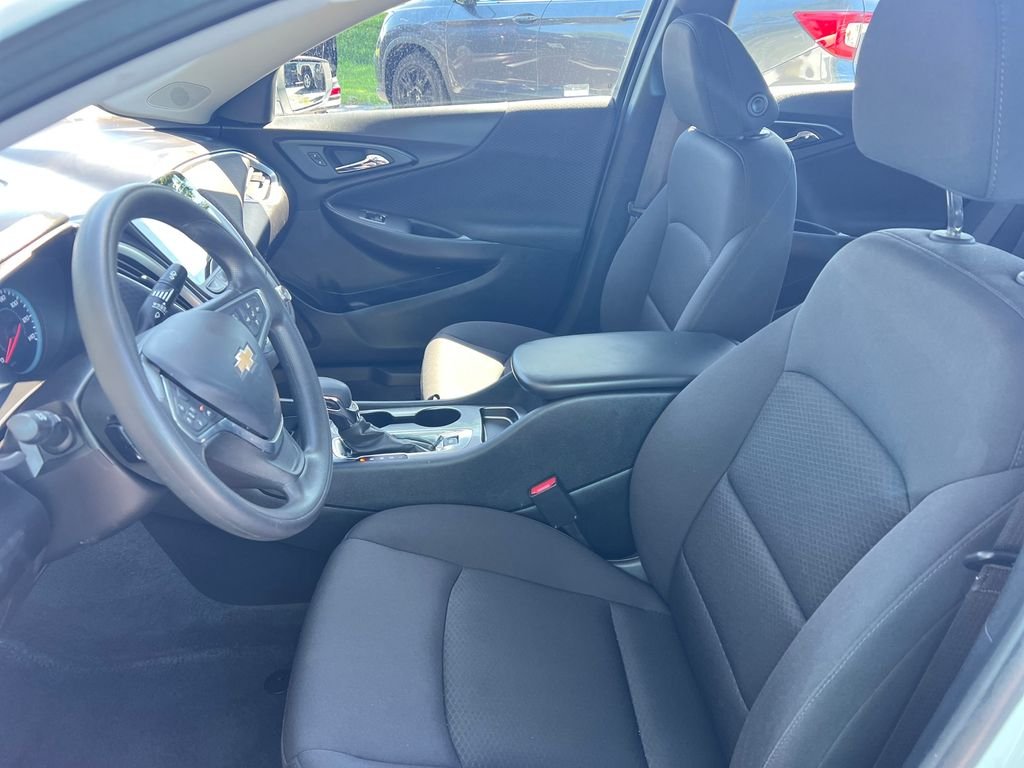Used 2023 Summit White Chevrolet LS image 13