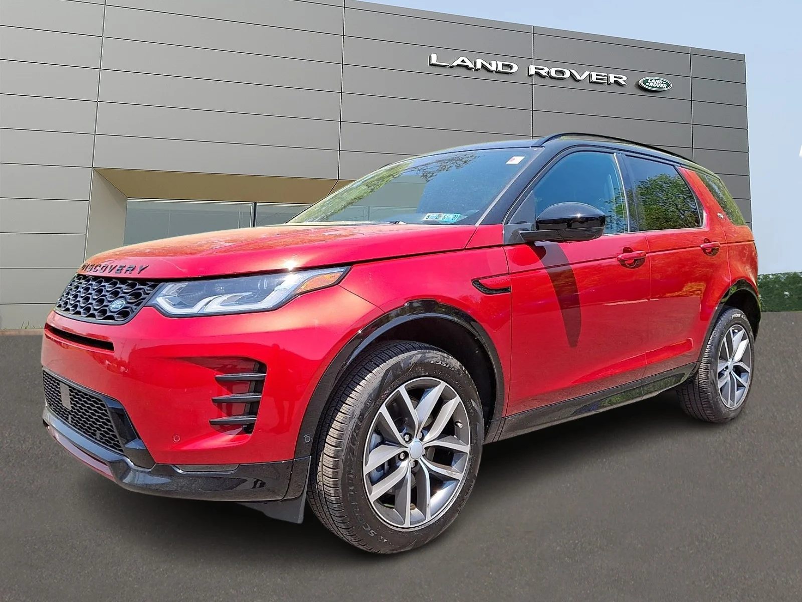 2025 Land Rover Discovery Sport 2.0 Dynamic SE's photo