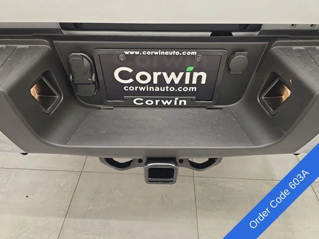 New 2026 Oxford White Ford F-250® XLT image 18