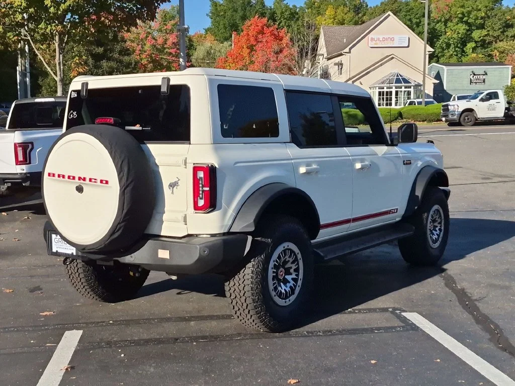 New 2026 Wimbledon White Ford Outer Banks® image 3