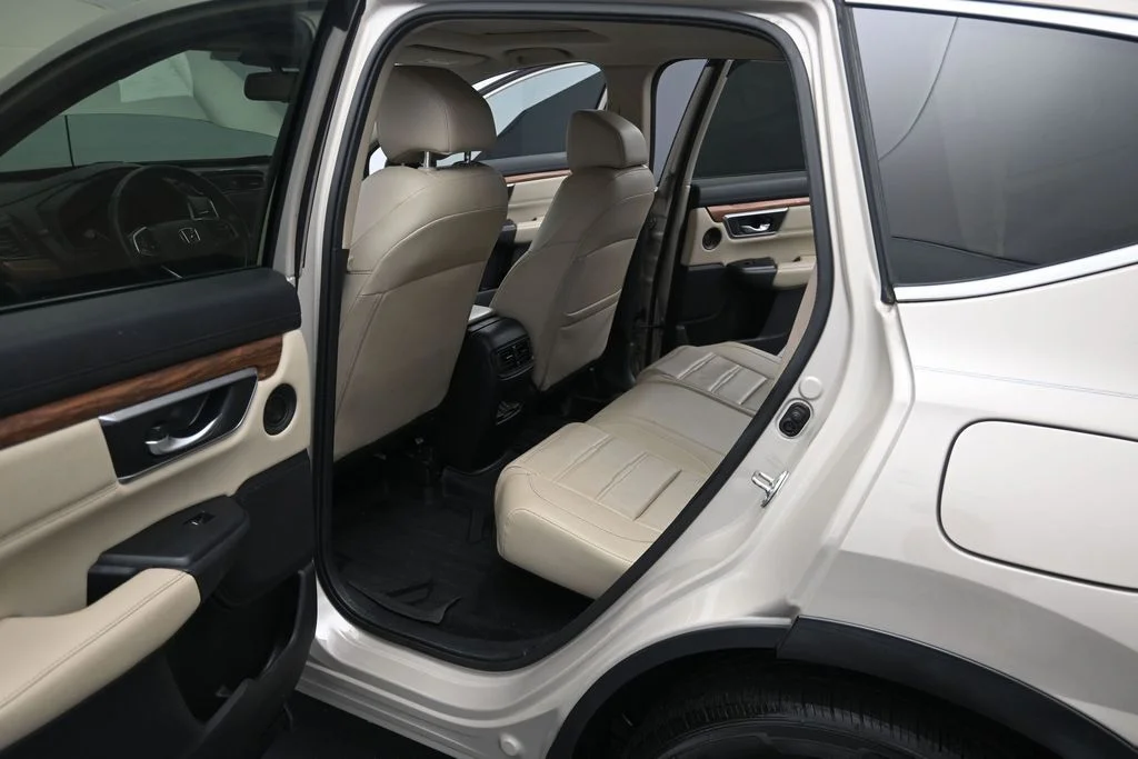 Used 2019 White Honda EX-L image 11