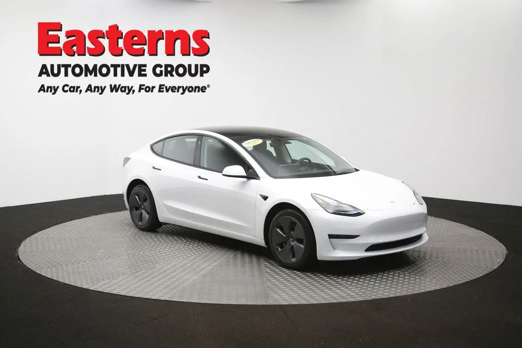 Used 2023 White Tesla Base image 44