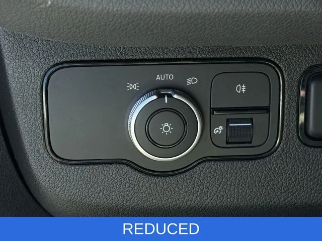 Used 2025 White Mercedes-Benz Cargo 144 WB image 27