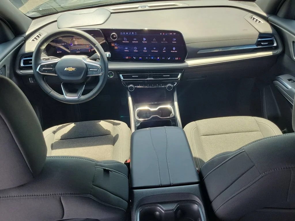 New 2026 Mosaic Black Metallic Chevrolet LT image 21