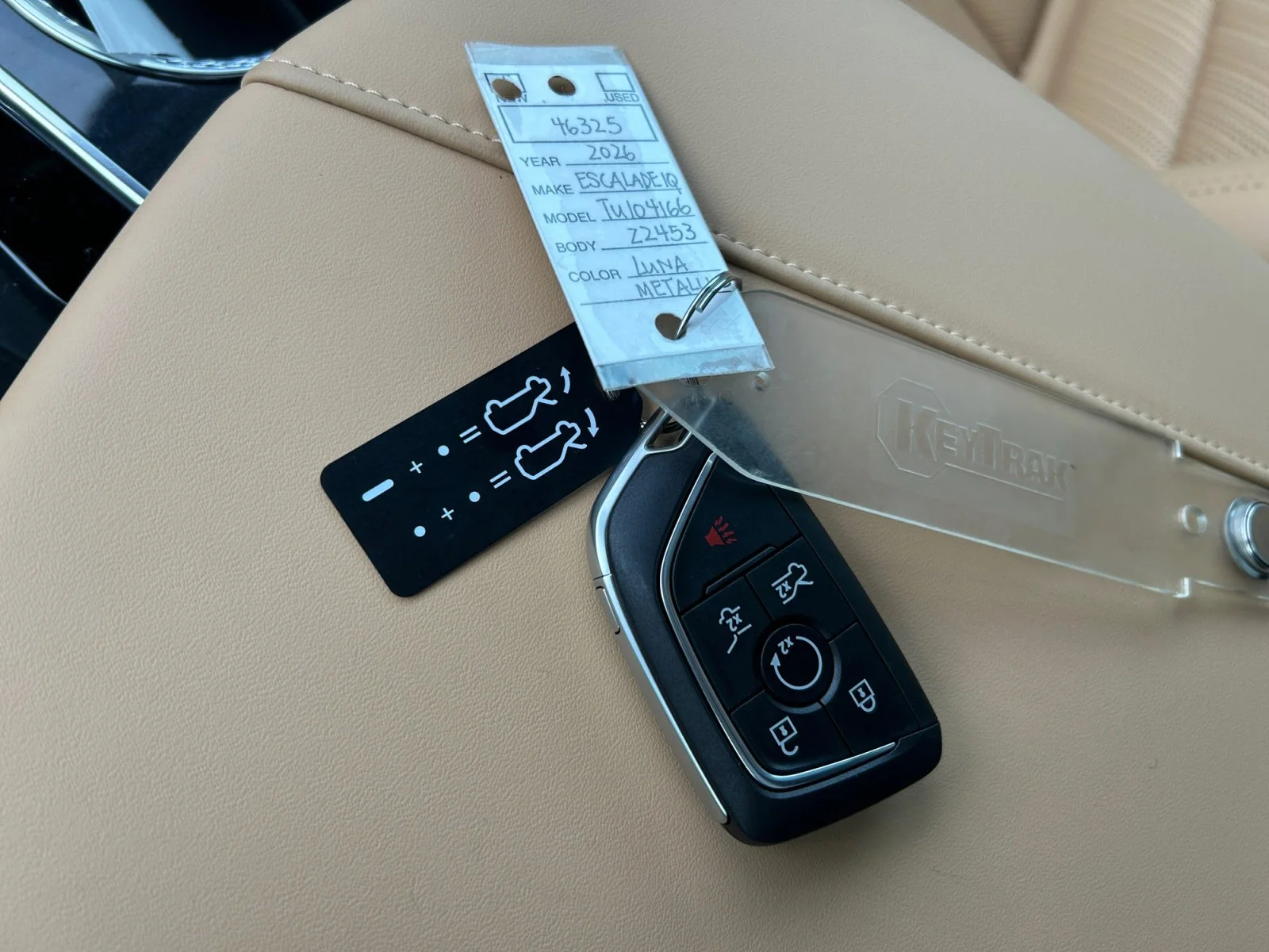 New 2026 Luna Metallic Cadillac Premium Sport AWD image 28