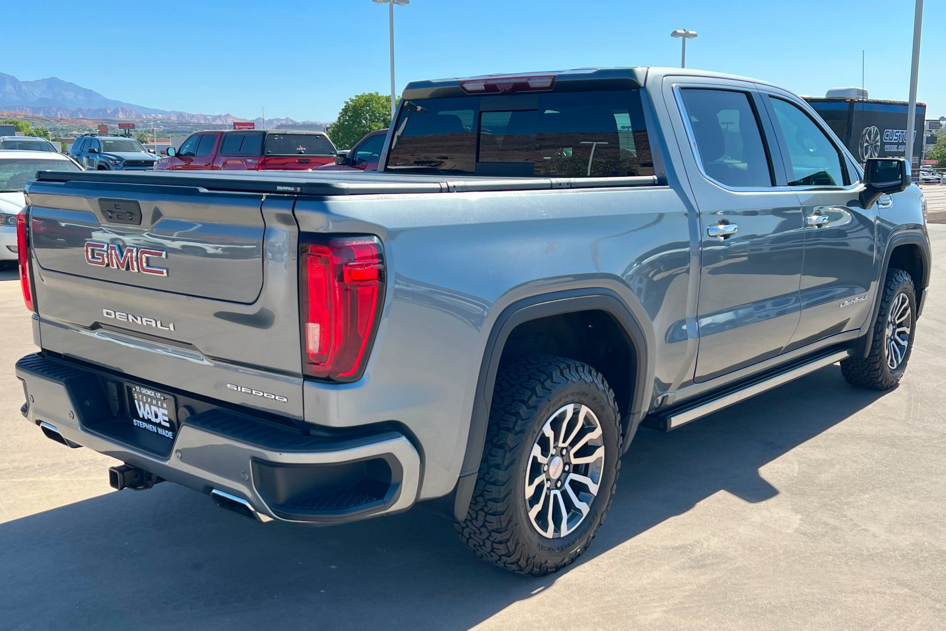 Used 2020 Satin Steel Metallic GMC Denali image 6