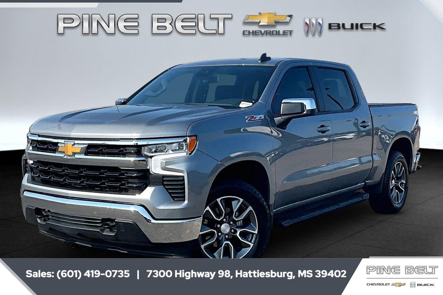Used 2024 Sterling Gray Metallic Chevrolet LT image 11