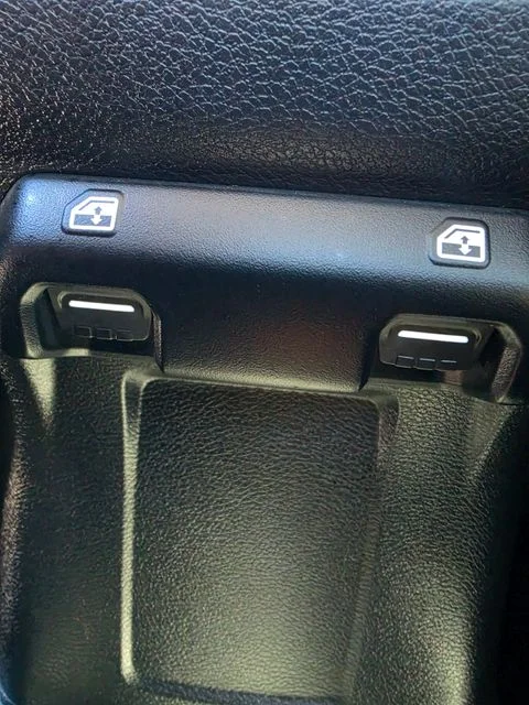 Used 2023 Gray Jeep Sport S image 12