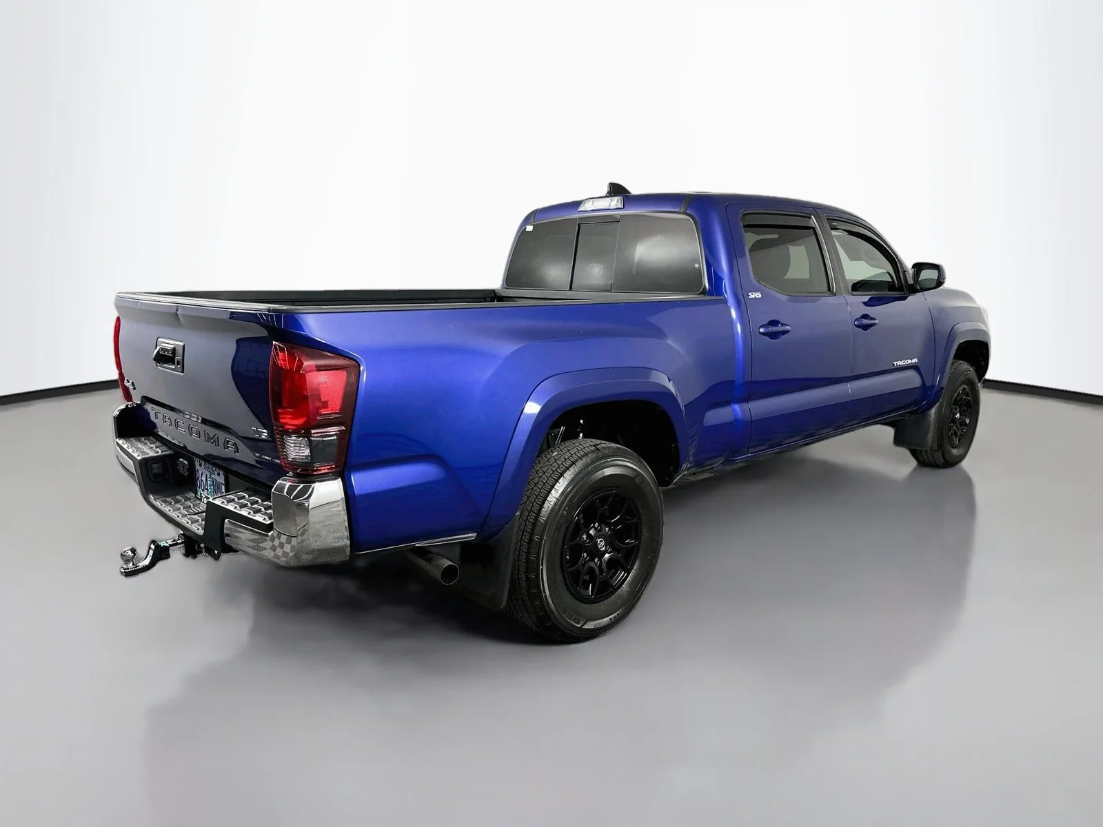 Certified Used 2022 Blue Toyota SR5 image 7