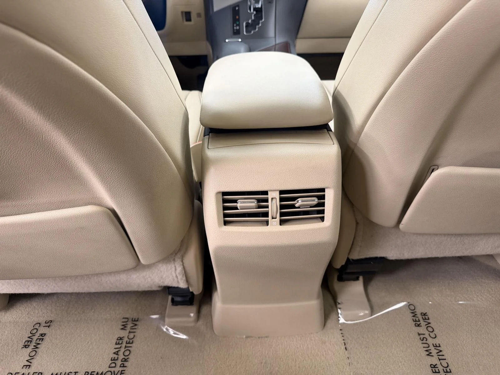 Used 2013 Satin Cashmere Metallic Lexus Base image 20