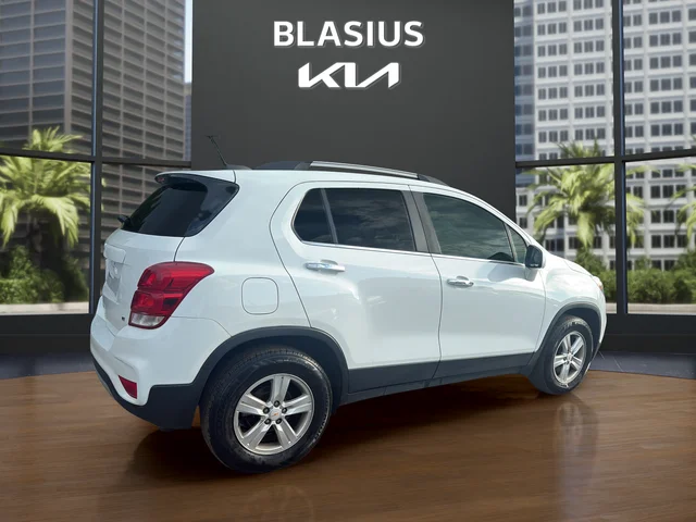 Used 2019 White Chevrolet LT image 5