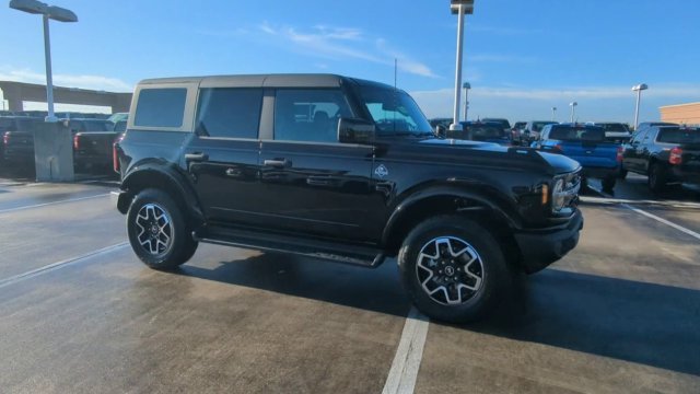 New 2026 Shadow Black Ford Outer Banks® image 100