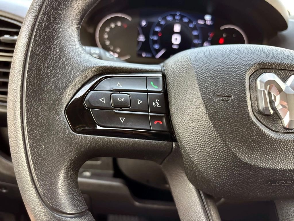 Used 2025 White Ram  image 17