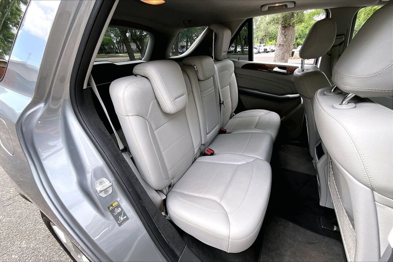 Used 2014 Silver Mercedes-Benz ML 350 image 21