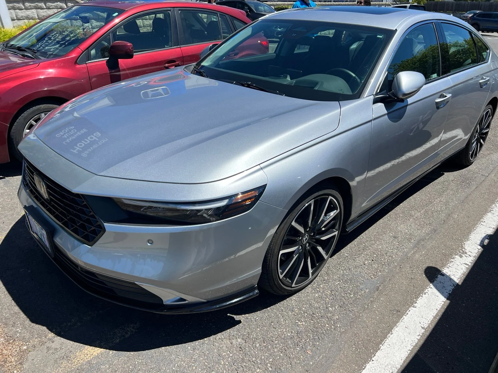 Used 2023 Lunar Silver Metallic Honda Touring image 2