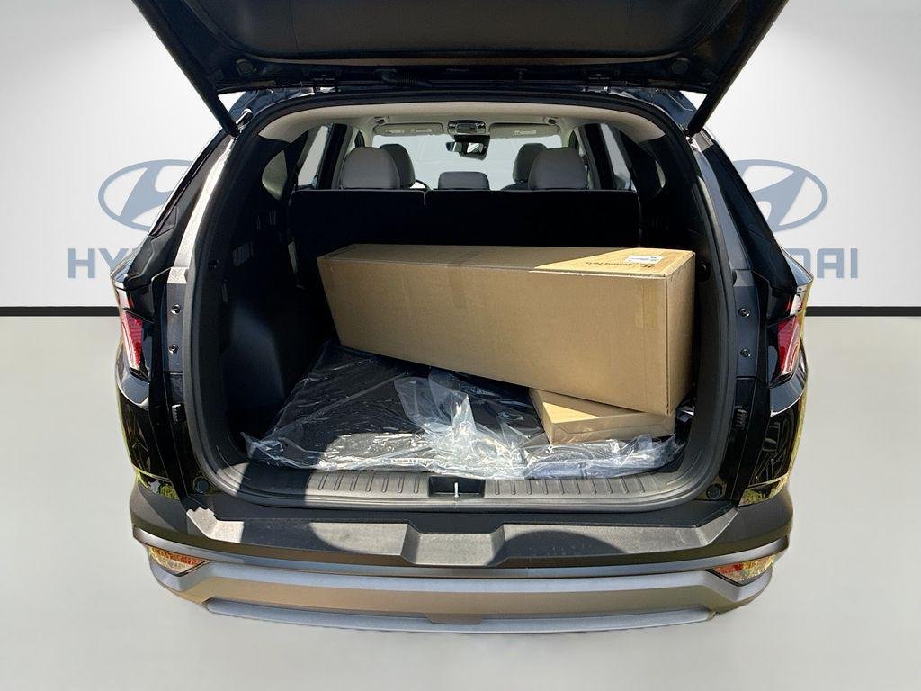 New 2026 Phantom Black Hyundai SEL FWD image 19