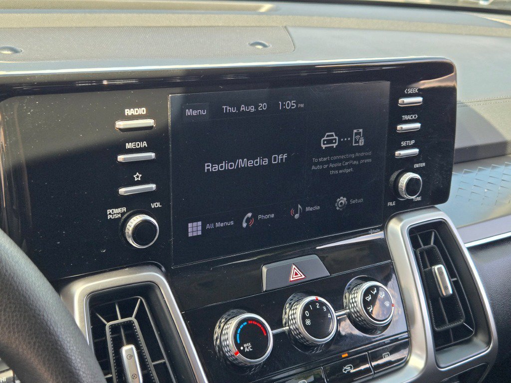 2022 Kia Sorento LX - Photo 22