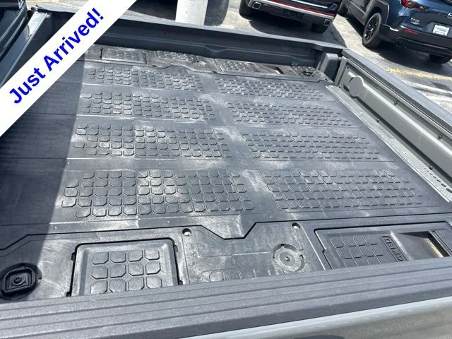 Used 2021 Gray Jeep Mojave image 12