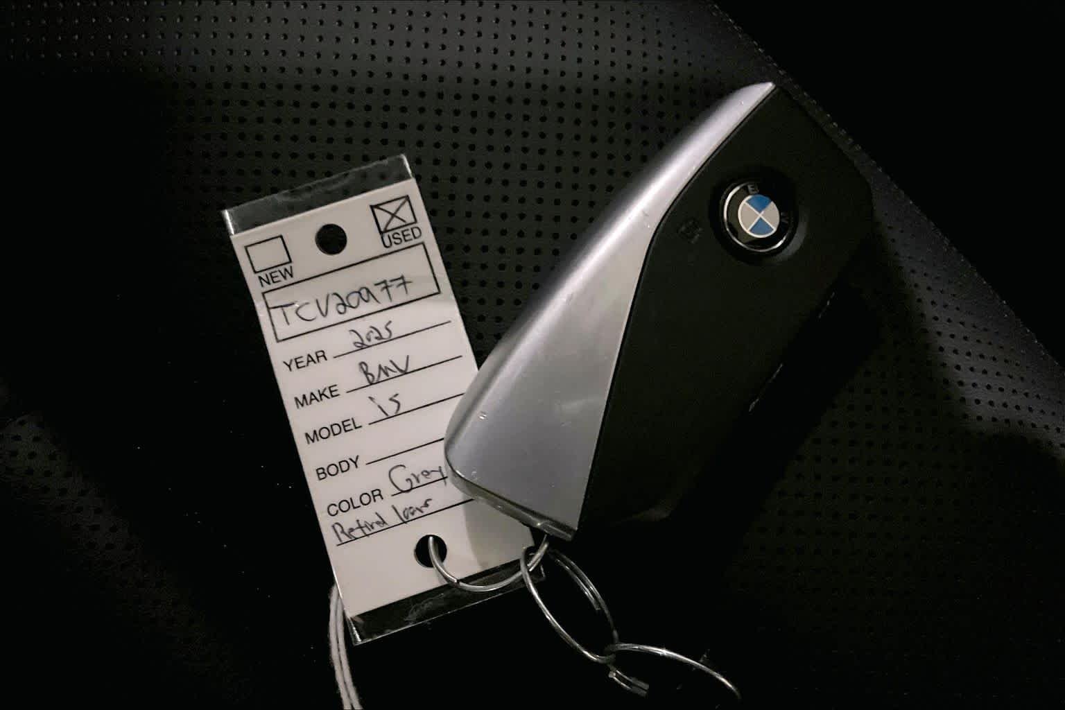 Used 2026 Dark Graphite Metallic BMW xDrive40 image 14