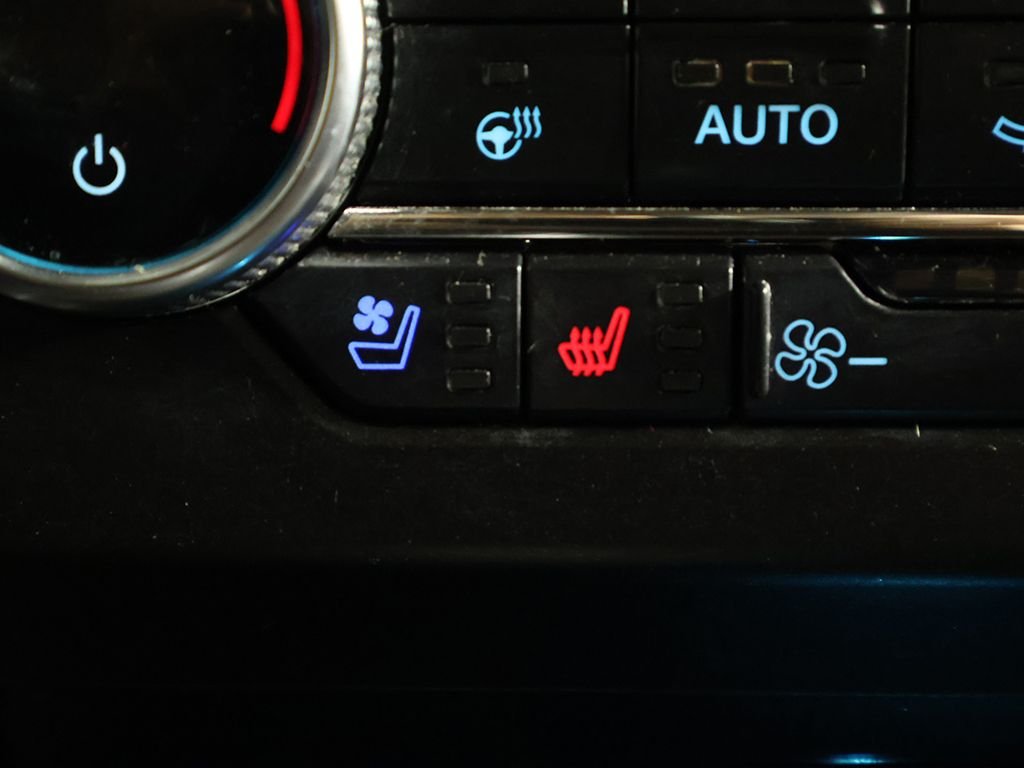 Used 2020 White Ford Platinum image 48