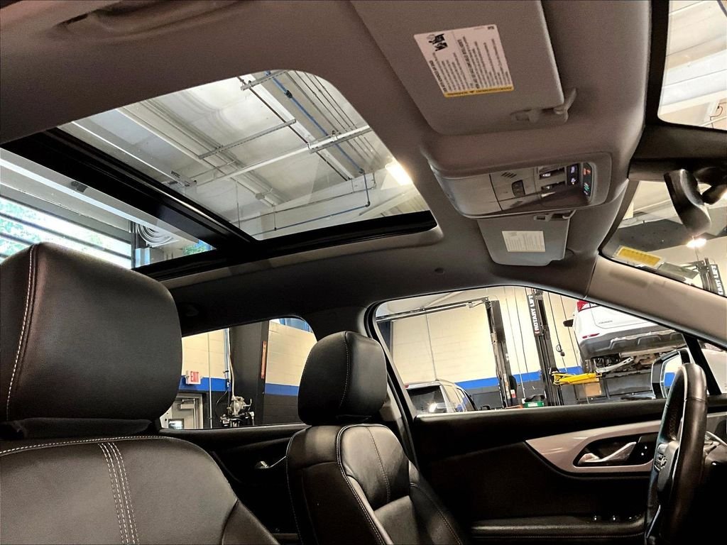 Used 2023 White Chevrolet LT image 23